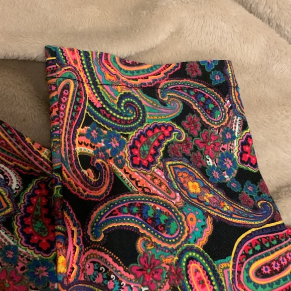 Attyre New York Paisley Multicolor Pants in Size 6 - Picture 5 of 8